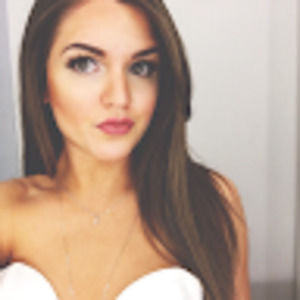 Meet your Posher, Aprilynne